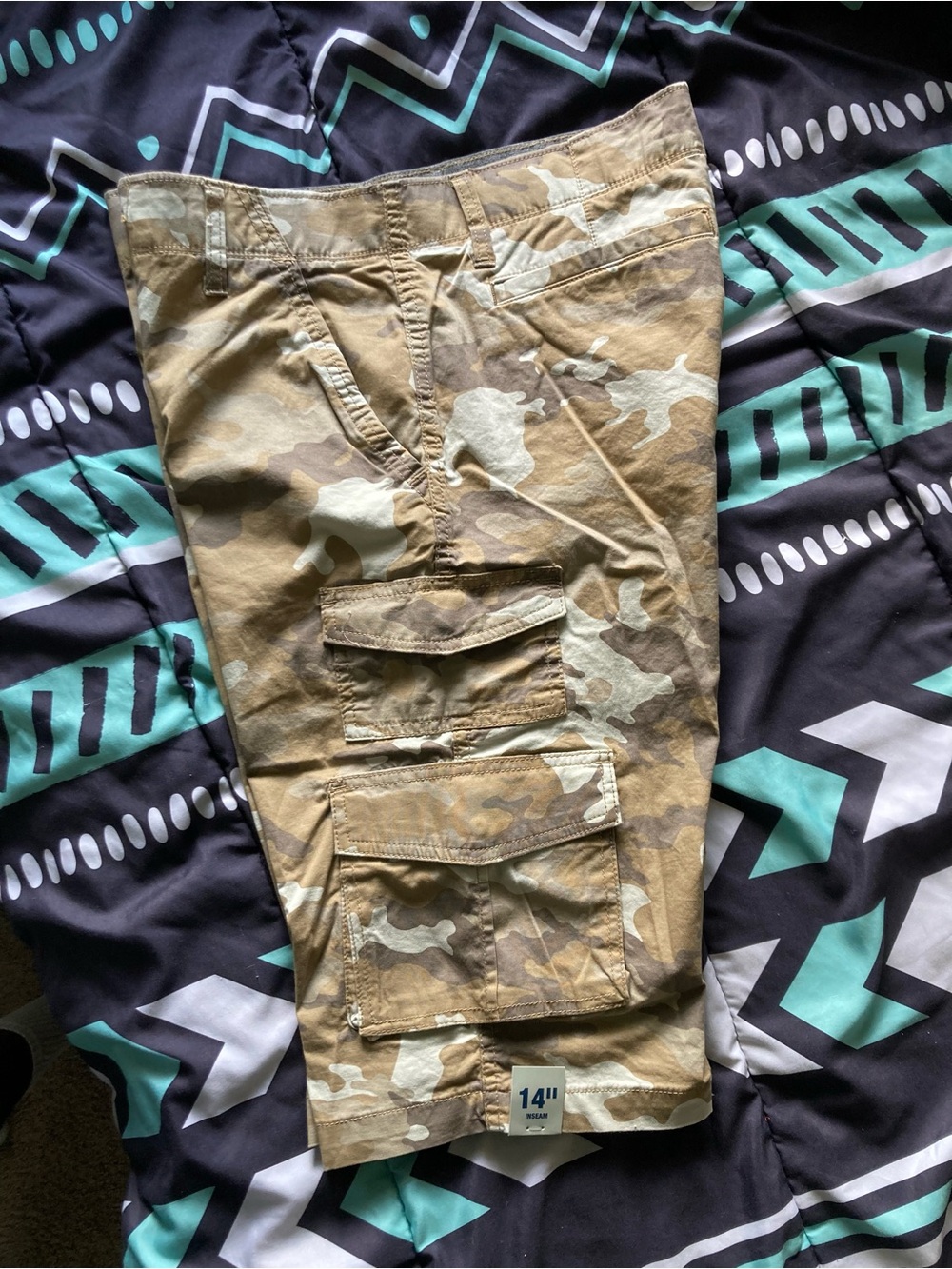 George Men's Relaxed Fit Messenger Cargo Shorts 14" Inseam Desert Camo Size 32